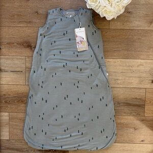 NWT Gunamuna 2.5 Tog Sleepsack in Forest - 18-24m